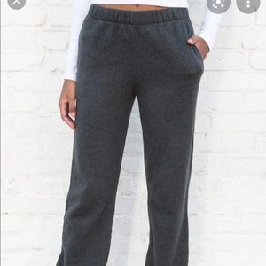 Brandy Melville Rosa Sweatpants in dark gray